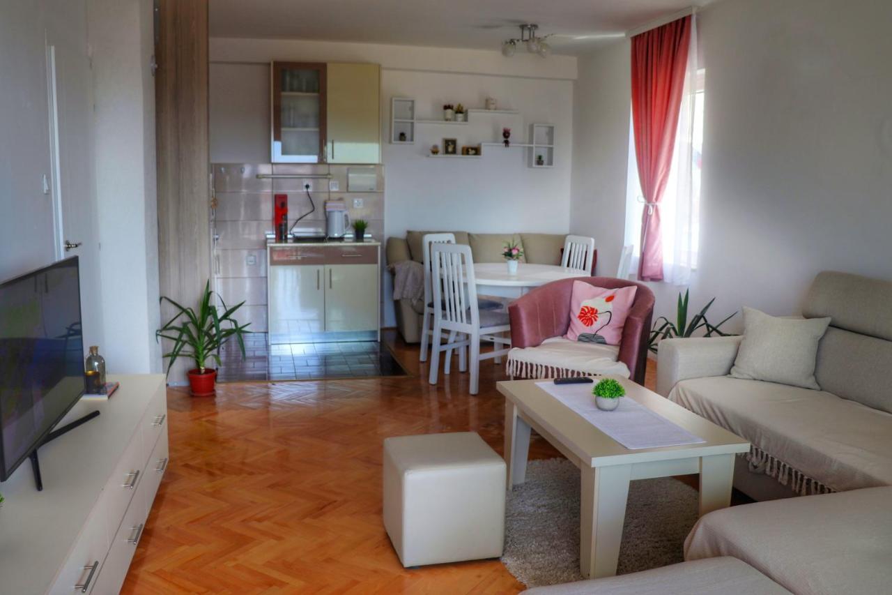 Nadia Apartment Ohrid With Lake View Exterior photo